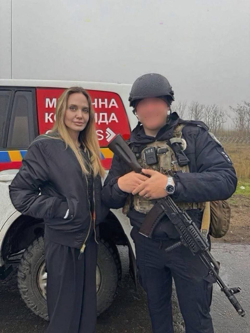 آنجلینا جولی در خط مقدم جنگ در اوکراین | تصاویر