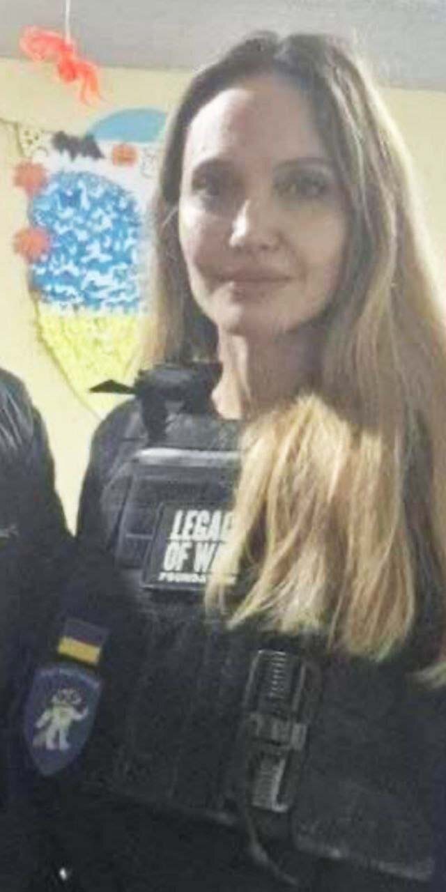 آنجلینا جولی در خط مقدم جنگ در اوکراین | تصاویر