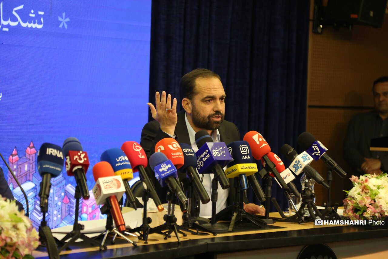 نشست خبری کمیته گردشگری شورای اسلامی شهر تهران امروز در سالن سعدی برج میلاد به ریاست احمد علوی و عباس حیدری مدیر عامل برج میلاد برگزار شد