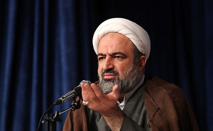 رسایی حکم ۱۰ ماه زندان گرفت؛ امروز خودم را معرفی می‌کنم | پزشکیان، قالیباف و روحانی از شاکیان هستند