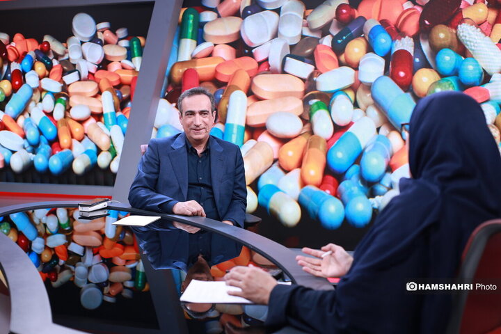 میزگرد تندرستی؛ با موضوع وقتی برای خودمان نسخه می‌پیچیم