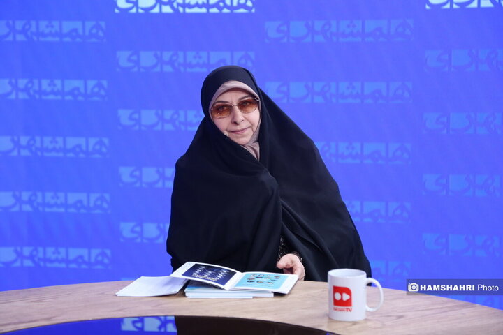 مناظره خانم دکتر انسیه خزعلی و فاطمه دانشور در مورد زنان شاغل در جامعه