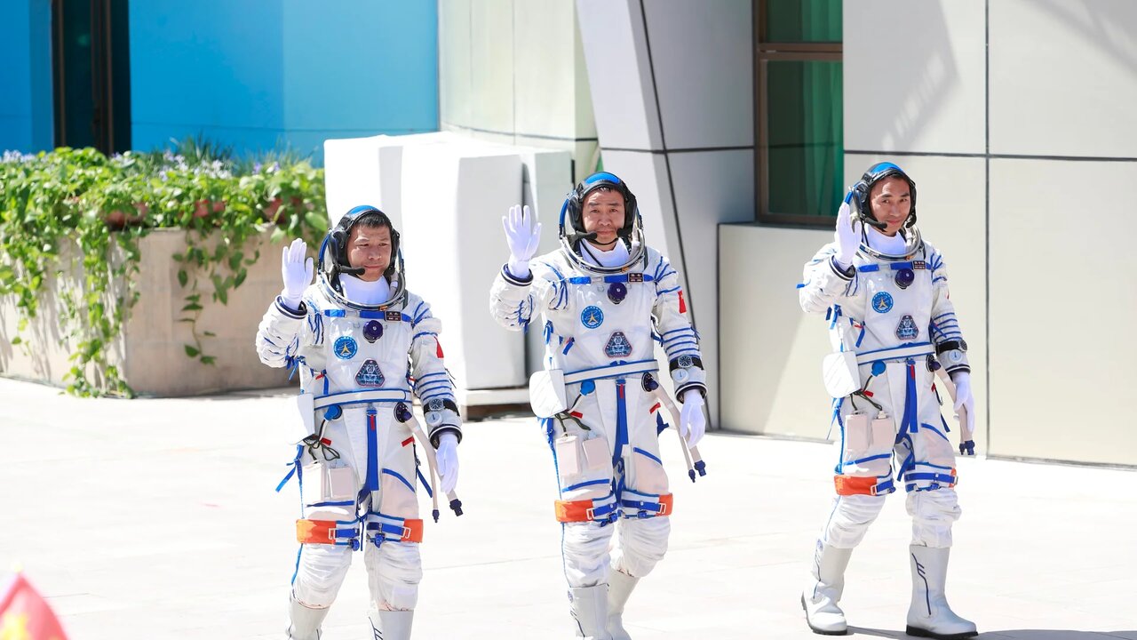 5271321.jpg?ts=1762792518000