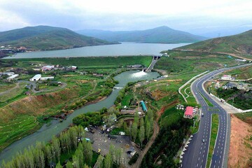 رودخانه‌های فصلی خشک شده یک شهر ایران پر از آب شدند | ورودی آب سد ۳ برابر خروجی آن شد