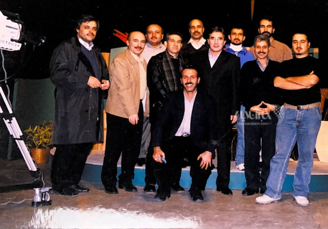 تصویری از برانکو ایوانکوویچ در دهه ۸۰ پشت صحنه برنامه تلویزیونی