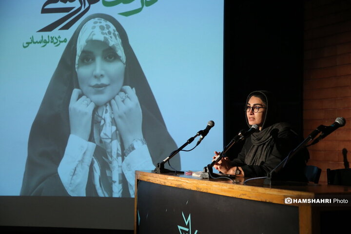 جشن امضای کتاب مجموعه شعر درخت ها فرار نمی‌کنند