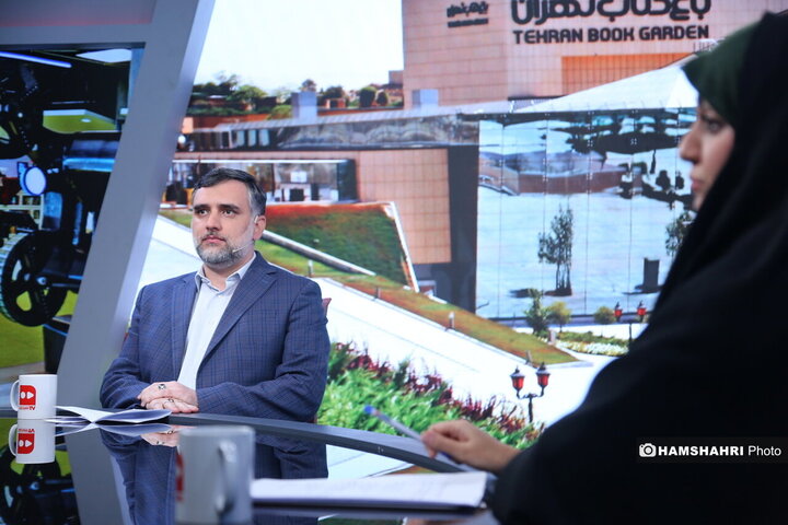 گفتگو با علی رمضانی رئیس باغ کتاب