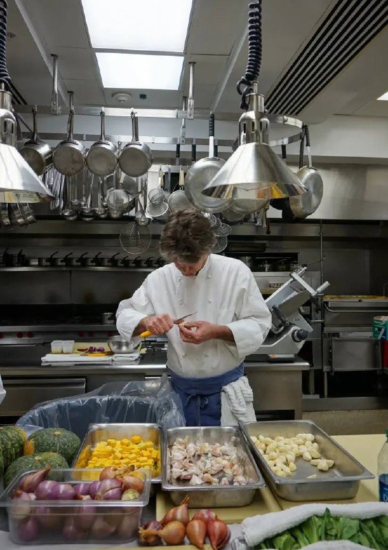 ترامپ این روزها چه غذاهایی می خورد ؟ + تصاویر | همه چیز درباره آشپزخانه اختصاصی کاخ سفید