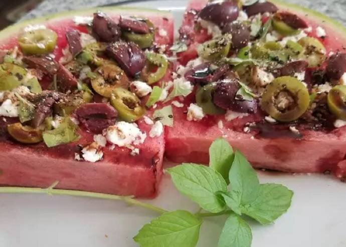 جرات پختن این غذاها را دارید؟ | غذاهای هیبریدی و تلفیقی ؛ طعم دیوانه وار پیتزا با هندوانه