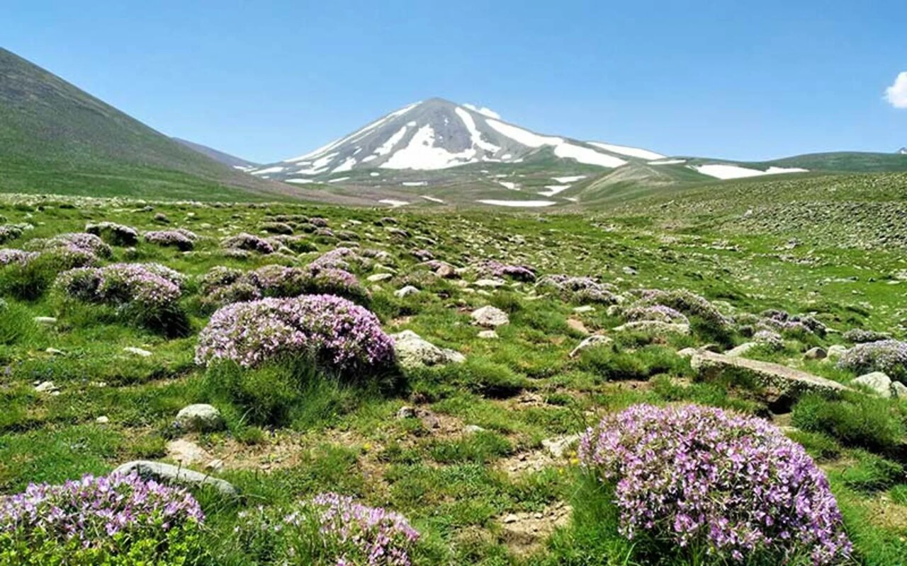  فوران زیبایی از کوه‌های آتشفشانی در ایران