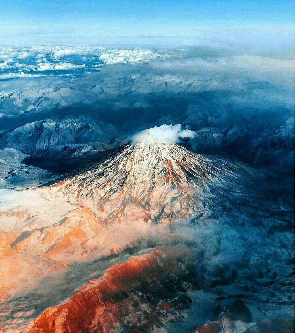 فوران زیبایی از کوههای آتشفشانی در ایران