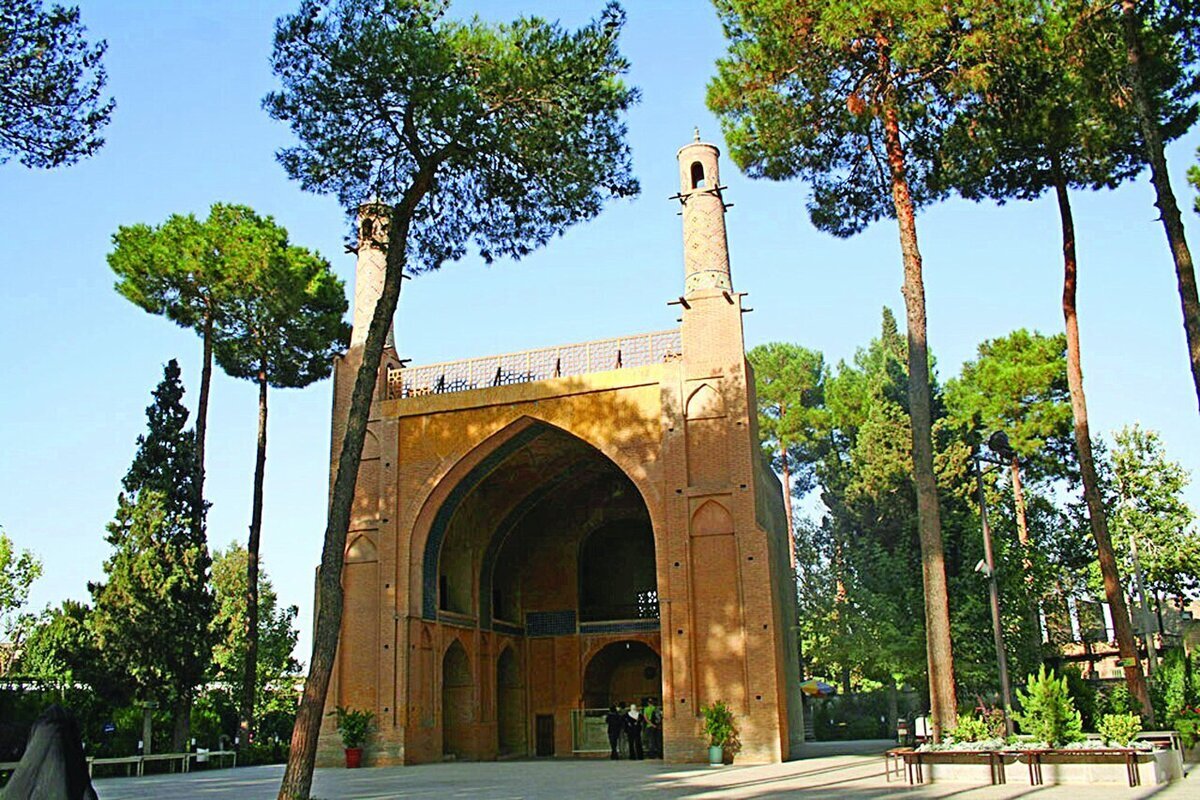 آشنایی با چند مقصد گردشگری رازآلود و شگفت‌انگیز در گوشه و کنار ایران | جغرافیای جادویی سرزمین ما