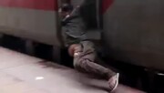 (۱۶+) لحظه وحشتناک جان باختن مسافر زیر قطار | هشدار؛ فیلم حاوی تصاویر ناراحت کننده است