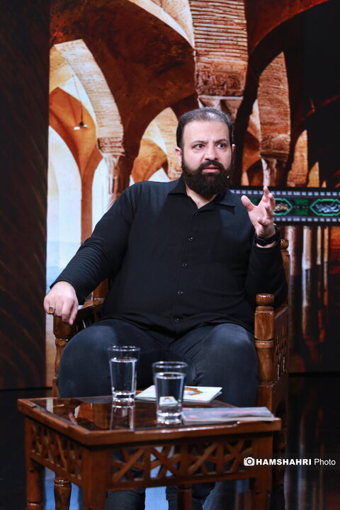 چارده؛ گفت و گو با سید حسین متولیان شاعر آیینی