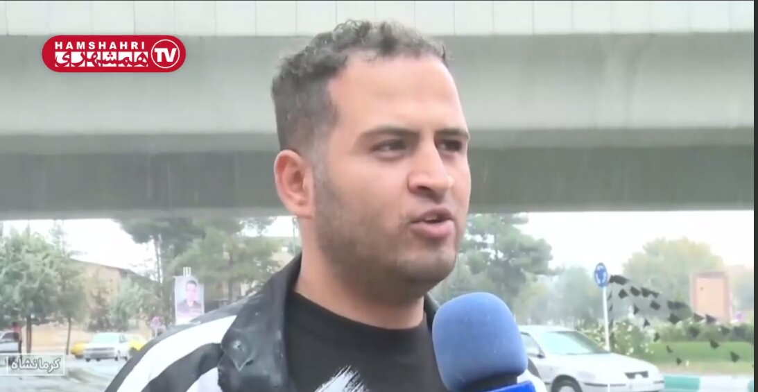 واکنش های جالب مردم به بارش باران پاییزی | از ماندن زیر این باران لذت می‌برم + ویدئو