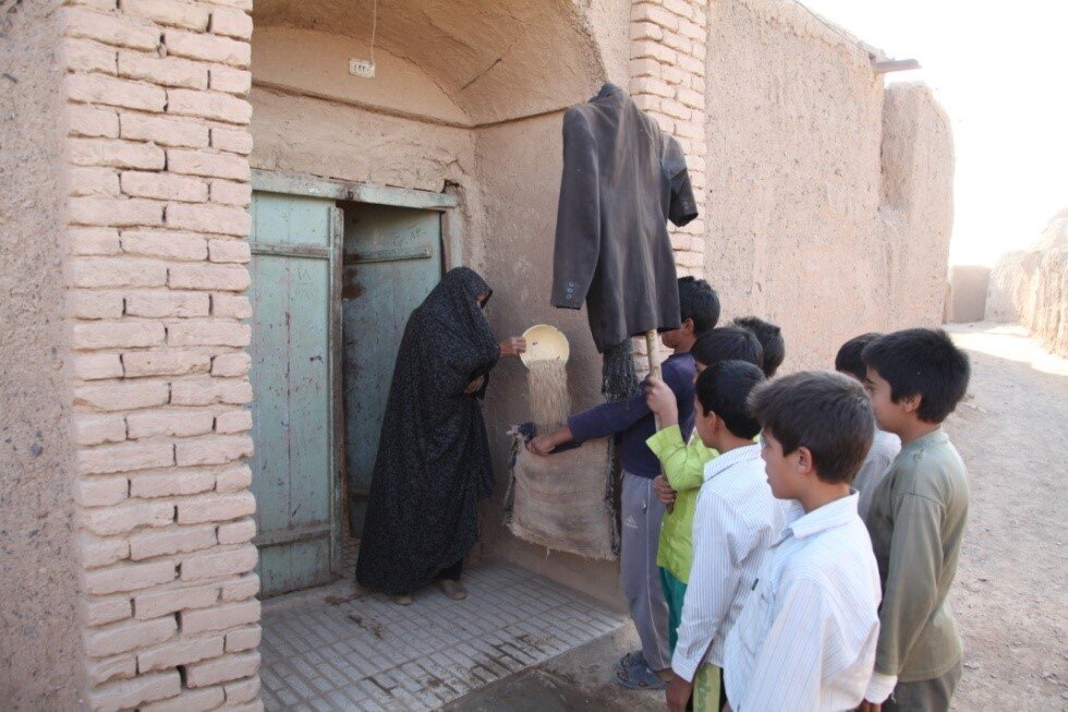 مردم هر منطقه چطور به طلب باران می روند؟ | نقش عروسک ها در آیین های باران خواهی