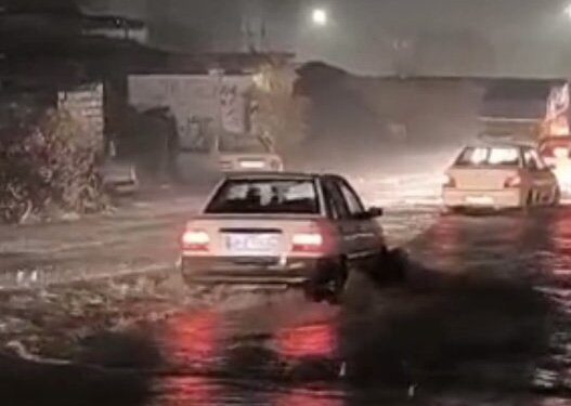 تصاویر آبگرفتگی و سیل در خیابان‌های این شهر ایران پس از بارندگی + فیلم