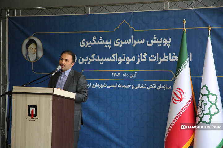 مانور سراسری مونواکسیدکربن و بازدید از منازل و اهدا و نصب دتکتور از سوی کارشناسان سازمان آتش نشانی