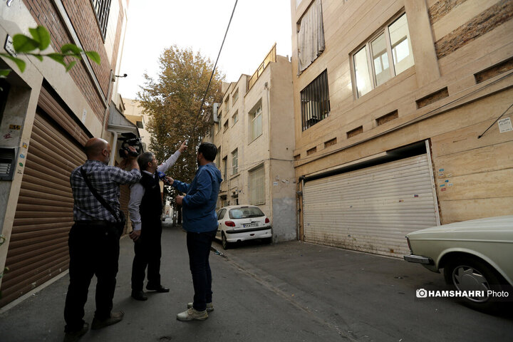 مانور سراسری مونواکسیدکربن و بازدید از منازل و اهدا و نصب دتکتور از سوی کارشناسان سازمان آتش نشانی