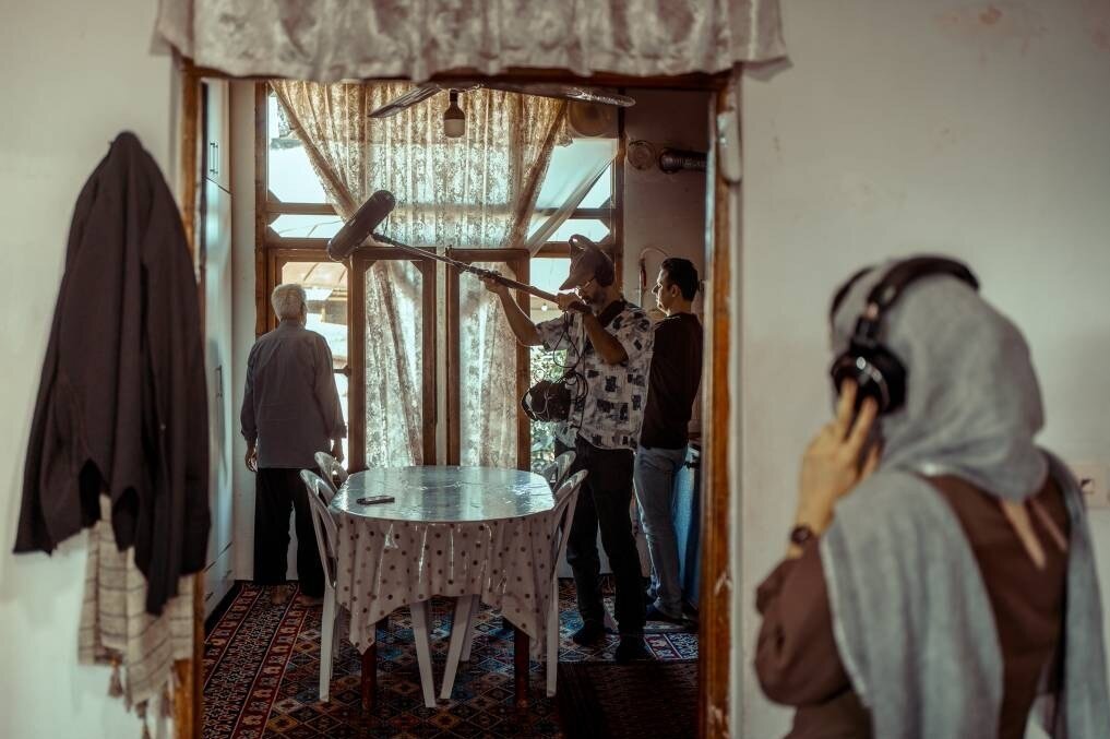 حمله هزاران پرنده به یک خانواده ۹ نفره روستایی در گلستان! | روایتی واقعی از یک اتفاق عجیب