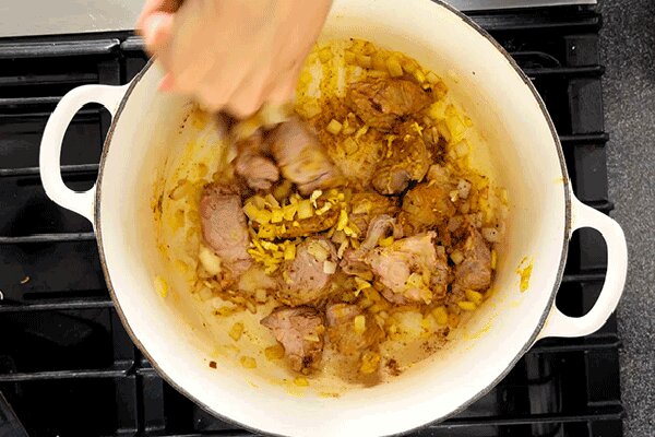 خطای رایج آشپزی خانگی ؛ دور ریختن عصاره ای که طعم سرآشپزها را می سازد