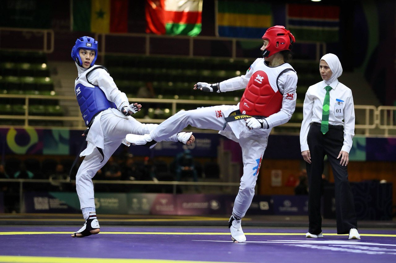 سلام نظامی مهروز ساعی و آرایش به رنگ پرچم ایران | 🌟 وقتی مربی و شاگرد کنار هم قله را فتح می‌کنند 💫🇮🇷