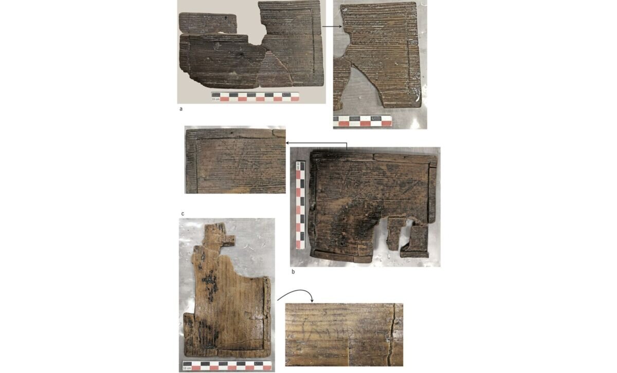 کشف سالم لوحها و کفشهای کودکان رومی پس از دو هزار سال!