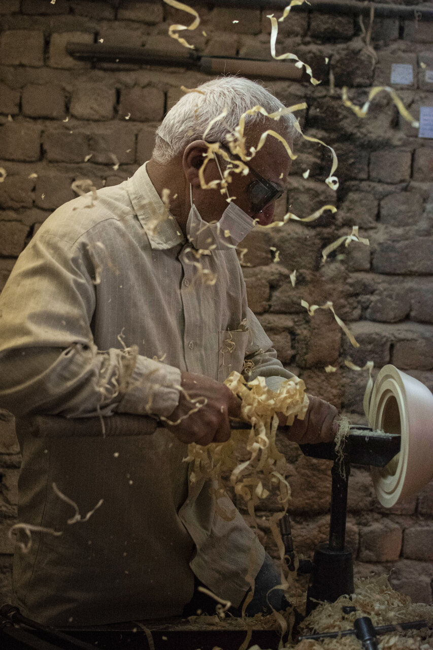 درخت افرا چطور به آشپزخانه گیلکی ها راه یافت + فیلم از آخرین سازنده ظرف های چوبی که دیگر کاربرد ندارند