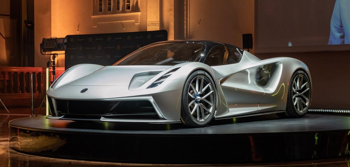 خودروهای پرسرعت با شارژ فوقسریع | ۳۰۰ کیلومتر بر ساعت سرعت فقط با ۱۰ دقیقه شارژ