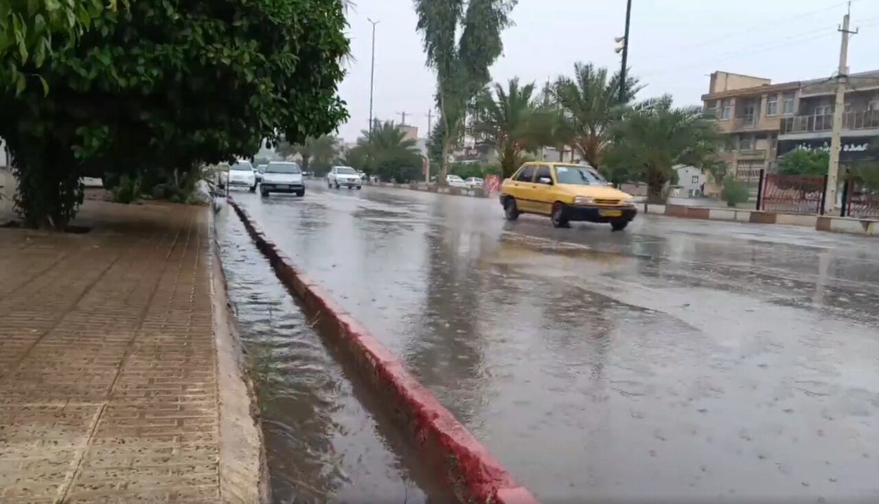 پاسخ آسمان به دعای مردم