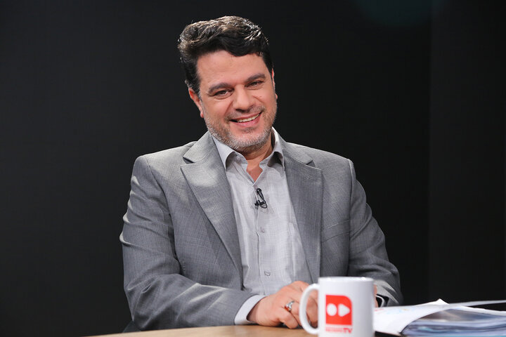 زیر پوست مجلس