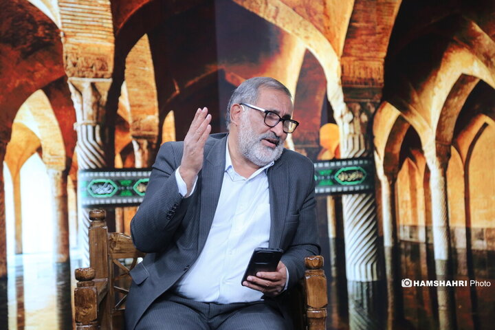 چارده؛ گفت و گو با شاعر  " علیرضا قزوه "