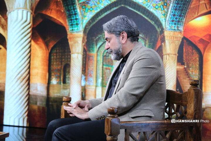 چارده؛ گفت و گو با شاعر  " علیرضا قزوه "