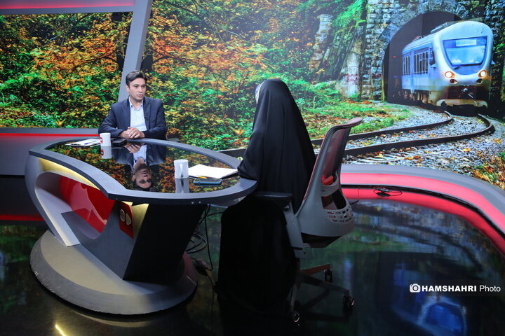 برنامه سرزمین من و گفتگو با سید مصطفی فاطمی