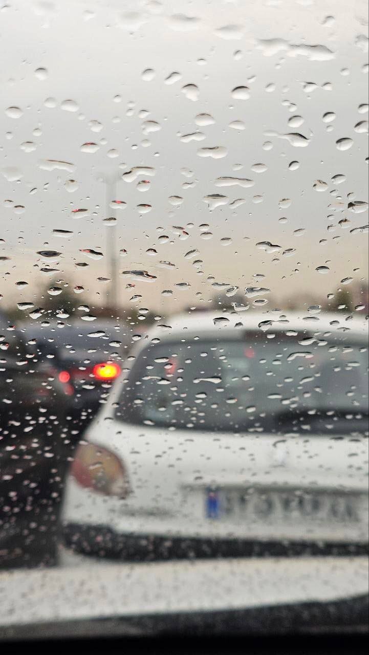 تهران هم بارانی شد؛ ۳قاب خاص ببینید | تصاویر