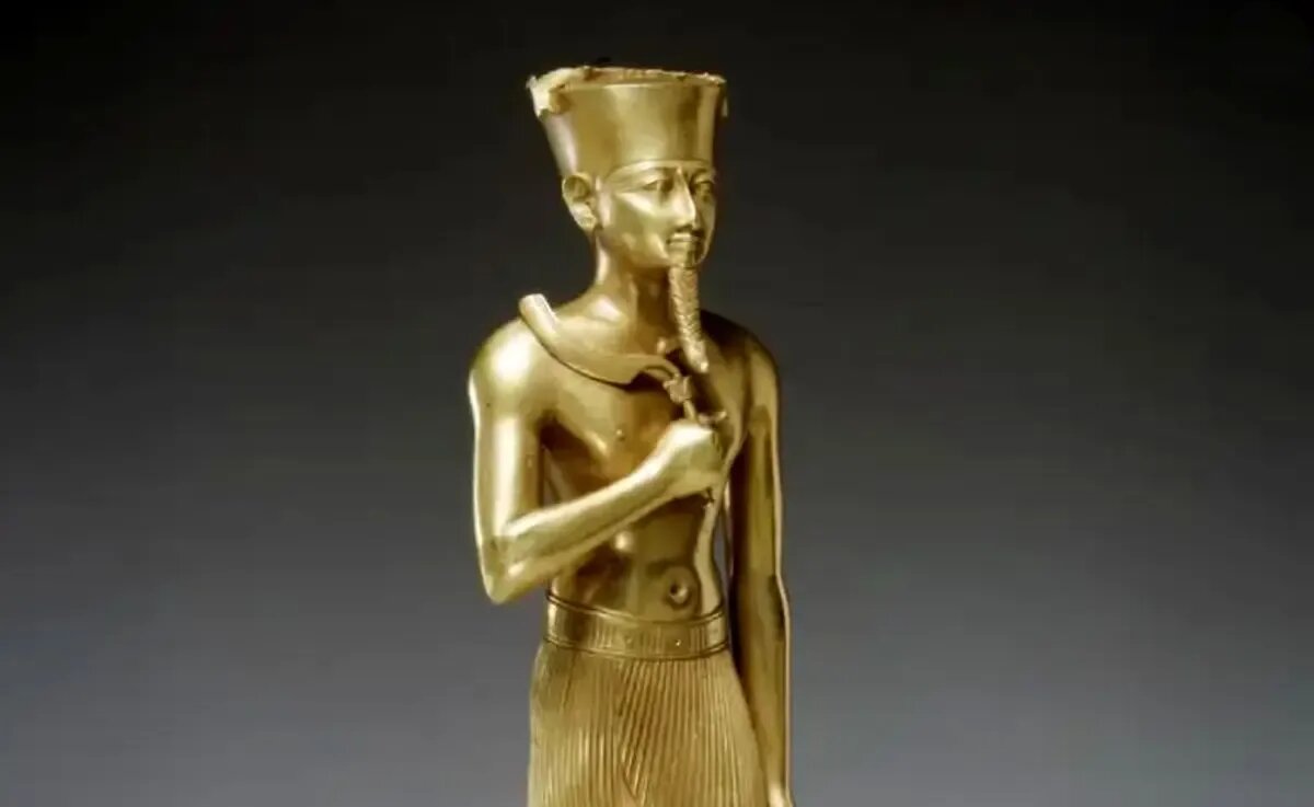 مجسمه آمون طلایی؛ شاهکاری از دل مصر باستان | عکس