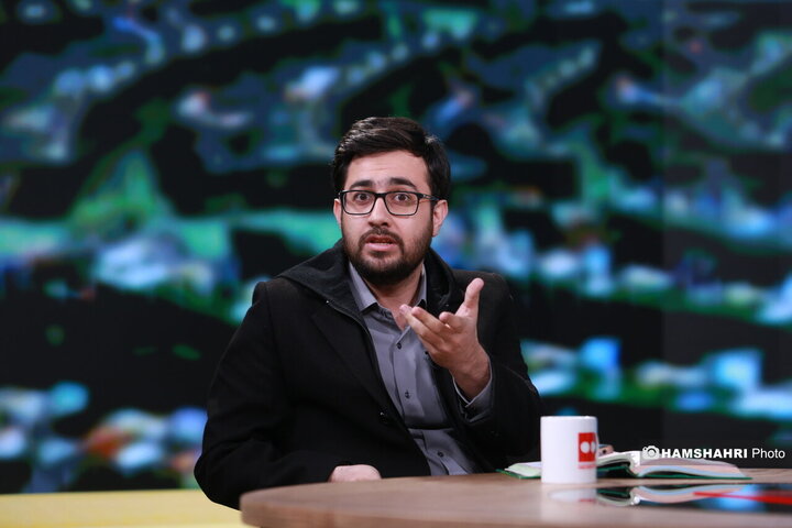 میزگرد زیر پوست مجلس با موضوع سه نرخی کردن بنزین