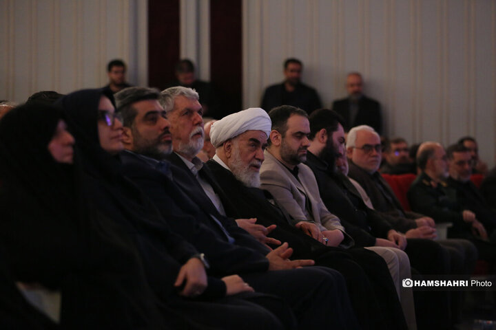 رونمایی از تقریظ‌های جدید رهبر معظم انقلاب بر کتب نویسندگان زن جهاد و مقاومت