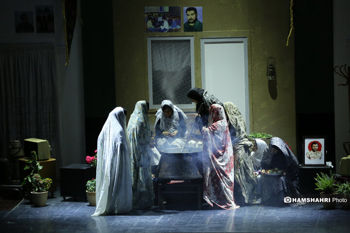 رونمایی از تقریظ‌های جدید رهبر معظم انقلاب بر کتب نویسندگان زن جهاد و مقاومت