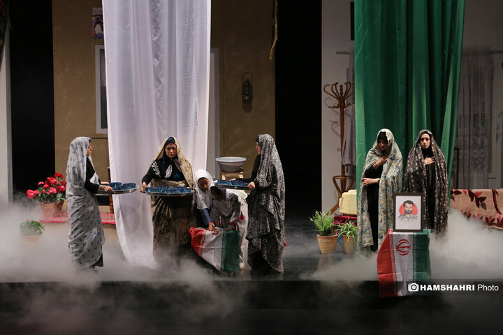 رونمایی از تقریظ‌های جدید رهبر معظم انقلاب بر کتب نویسندگان زن جهاد و مقاومت