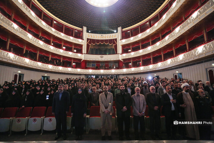 رونمایی از تقریظ‌های جدید رهبر معظم انقلاب بر کتب نویسندگان زن جهاد و مقاومت