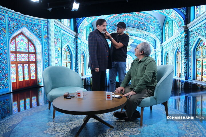 برنامه مخاطب خاص مصاحبه با حسام الدین سراج