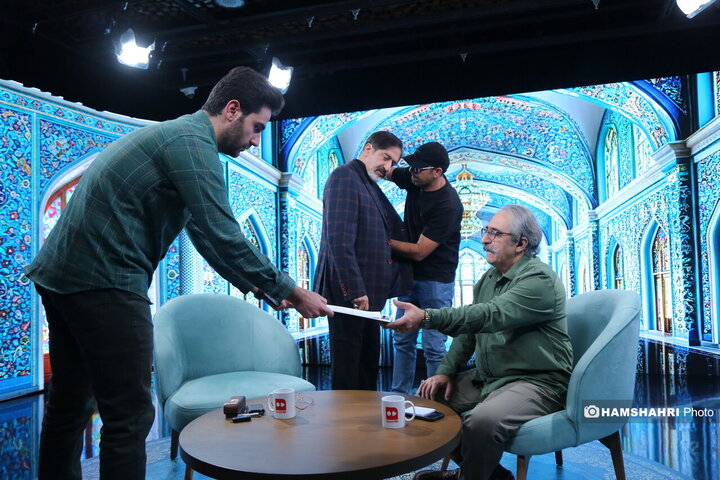 برنامه مخاطب خاص مصاحبه با حسام الدین سراج