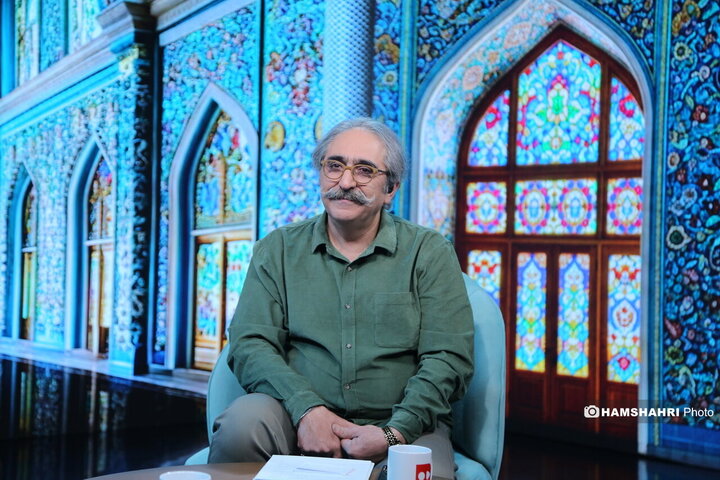 برنامه مخاطب خاص مصاحبه با حسام الدین سراج