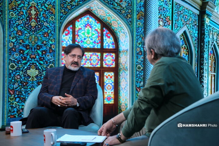 برنامه مخاطب خاص مصاحبه با حسام الدین سراج