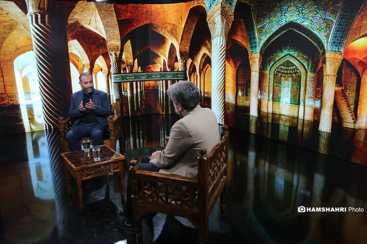 برنامه چارده ، گفتگو با زهیر سازگار