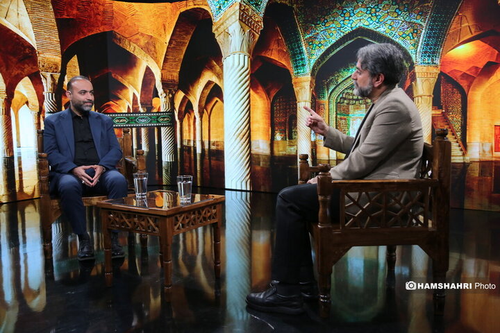 برنامه چارده ، گفتگو با زهیر سازگار