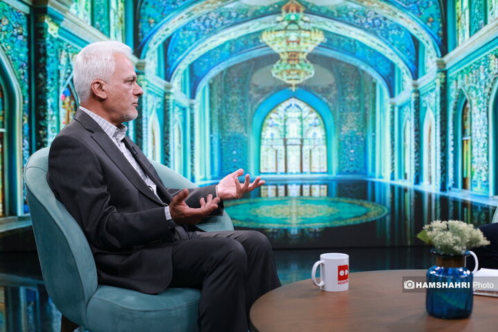 گفت و گوی شهرام شکیبا با سردار طلایی در برنامه مهمان خاص