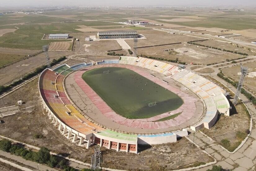 ۱۰۰۰،۰۰۰،۰۰۰،۰۰۰ تومان برای استادیوم علی دایی