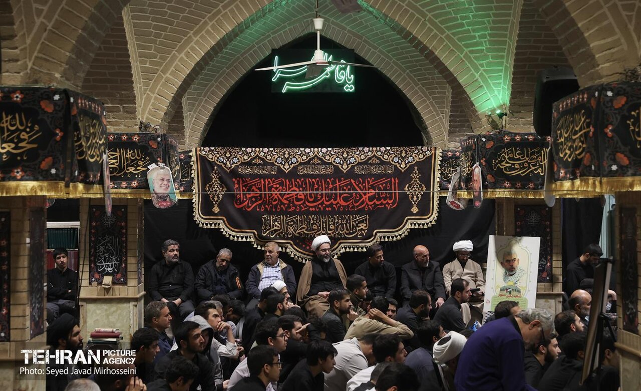 سالگرد شهید مرتضی عبداللهی با حضور علیرضا زاکانی، شهردار تهران و مردم سالگرد شهید مرتضی عبداللهی با حضور علیرضا زاکانی، شهردار تهران و مردم